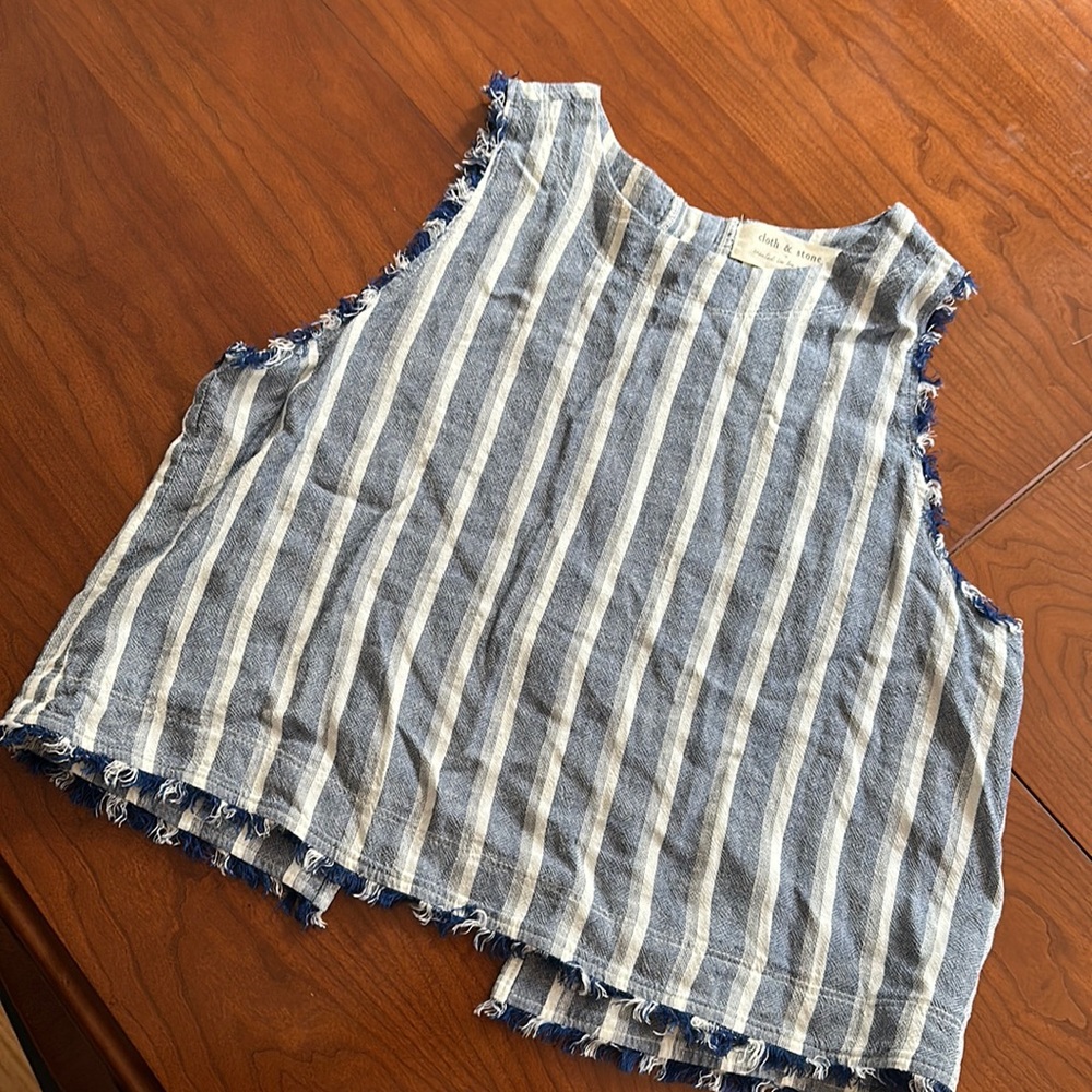 Cloth & Stone linen blend top